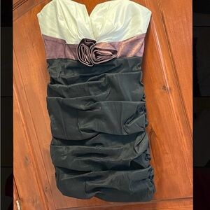 City Triangles Strapless Dress in Cream and Black with Purple Accent